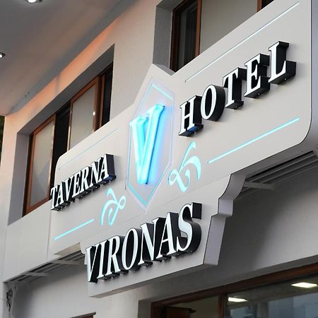 Vironas Hotel Himare Eksteriør bilde